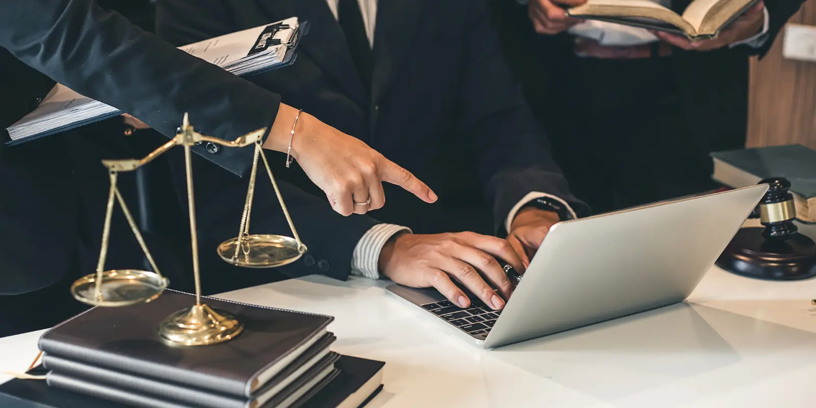 thai company registration lawyers